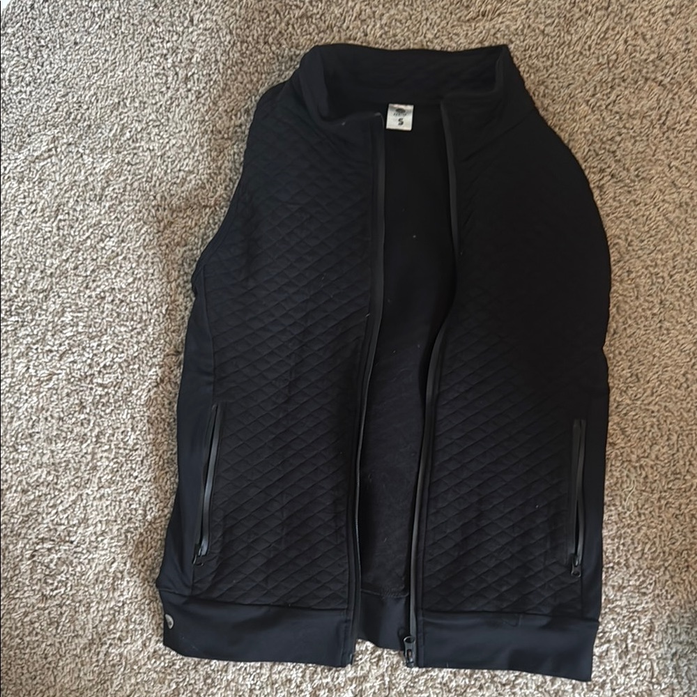 Senita Athletics Black Quilted Vest